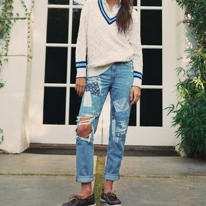 American Eagle patched mom jeans